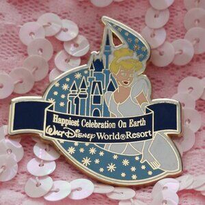 Vintage Official Disney Trading Pin-- Cinderella, 37765